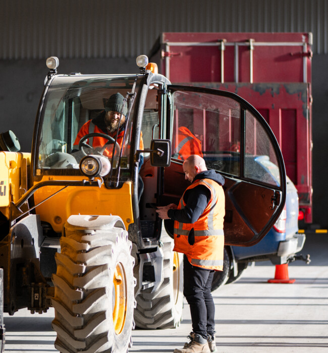 Grant Anderson Transport Services Ltd tracking the Loader event